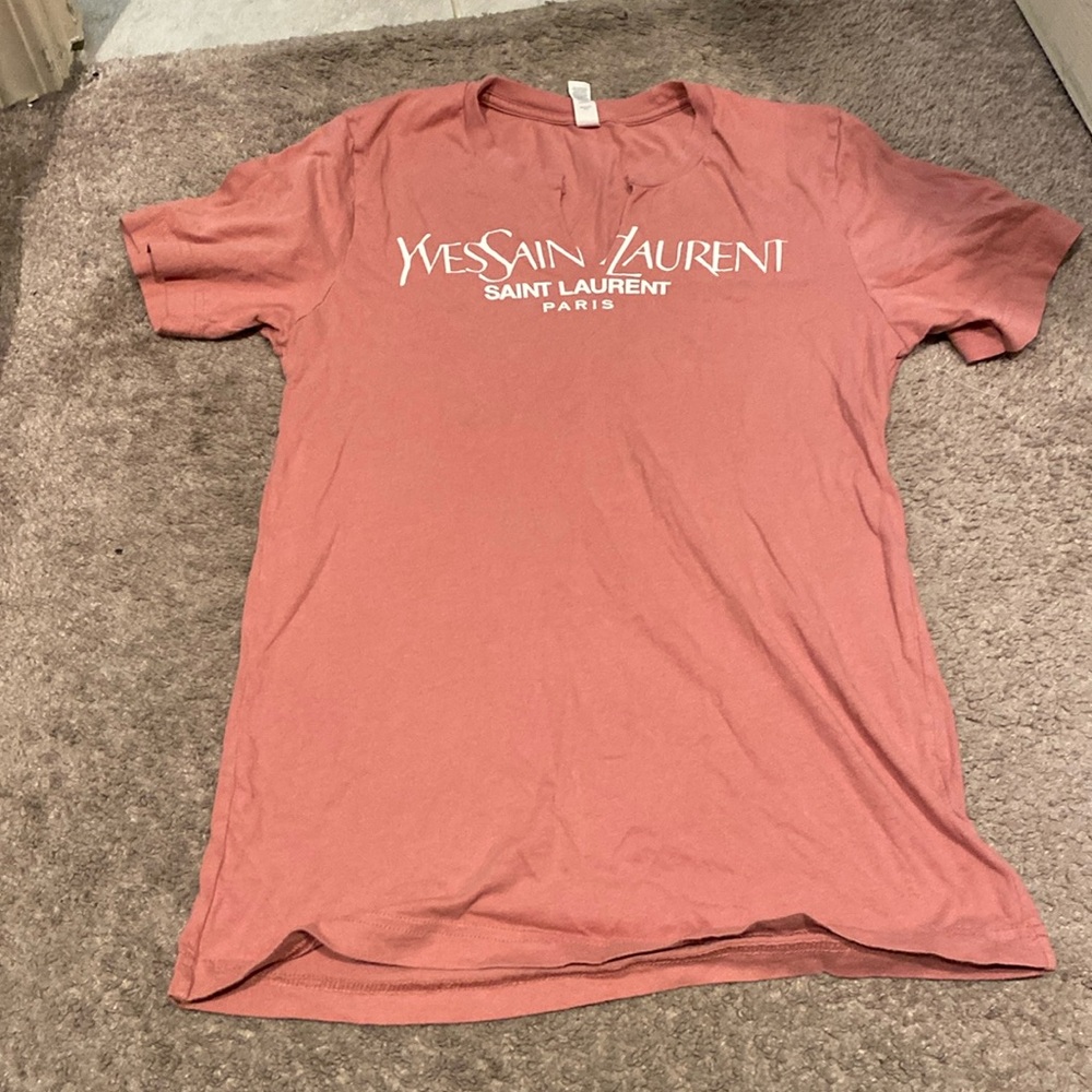 Pink graphic tshirtt